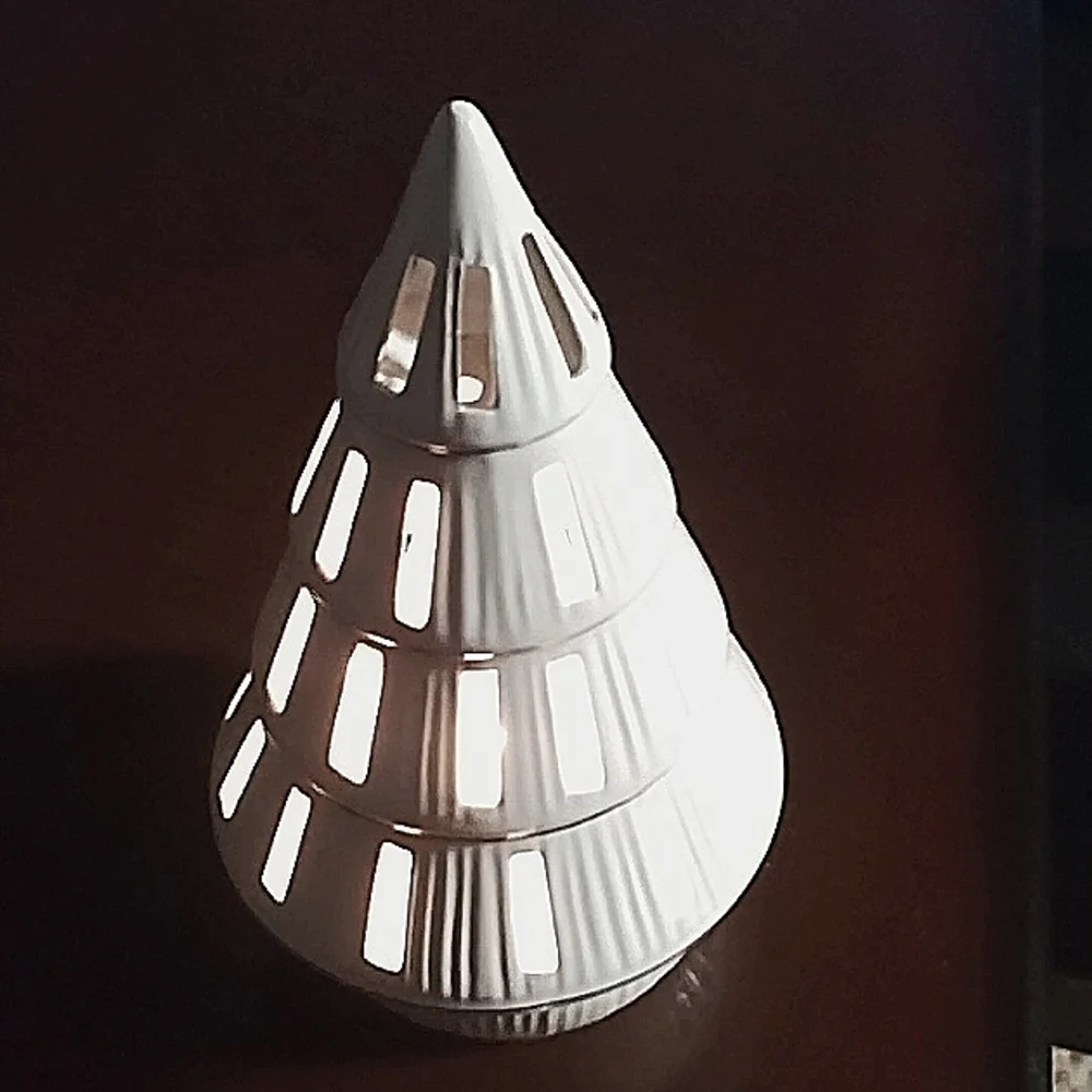 HOLLIDAY CHRISTMAS TREE CANDLE, PORCELAIN.